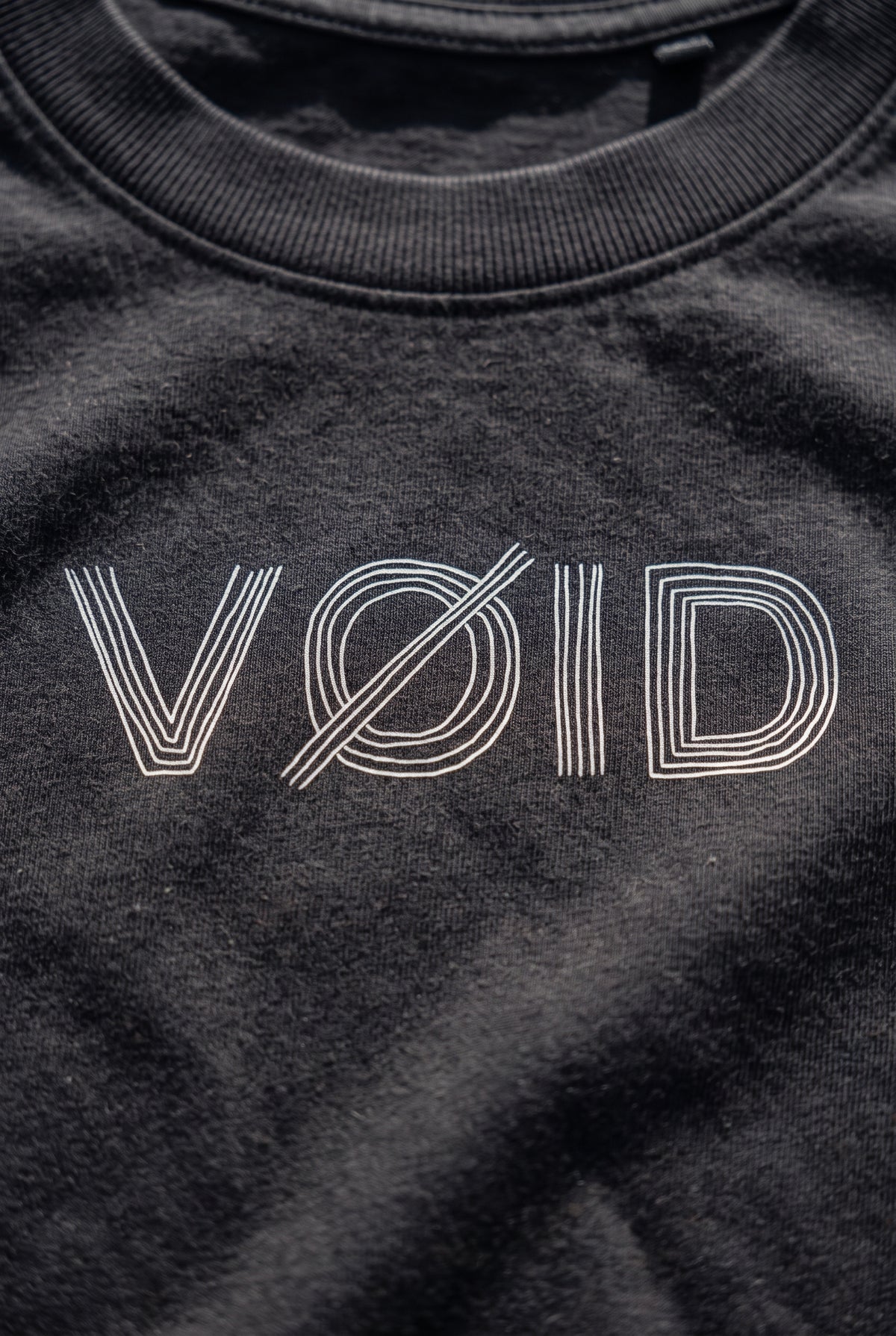 T-SHIRT OVERSIZE MINIMAL LOGO TEE
